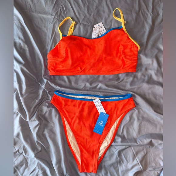 Cupshe Algeria bikini- orange- NWT- large top & medium bottom - Picture 2 of 5